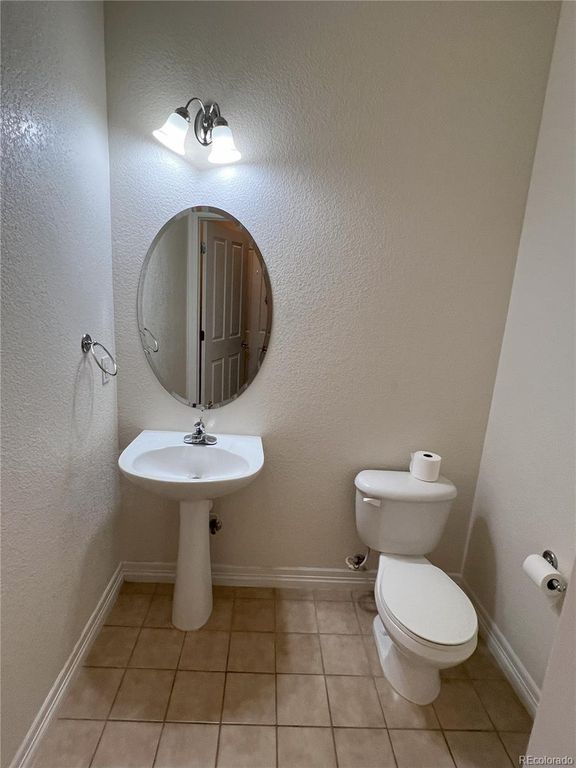 Image 6 of property listing at 9256 Kornbrust Drive, Lone Tree, CO 80124
