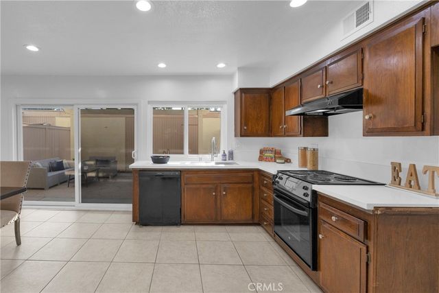 4272 Paseo De Oro, Cypress, CA 90630