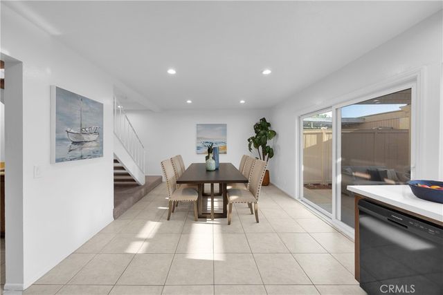 4272 Paseo De Oro, Cypress, CA 90630