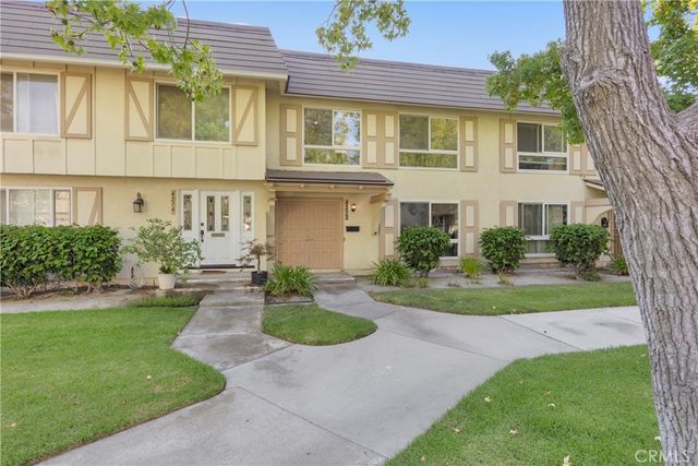 4272 Paseo De Oro, Cypress, CA 90630