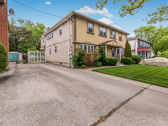 25612 147th Avenue, Rosedale, NY 11422