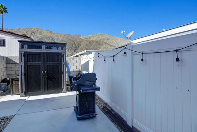 311 Kona Lane, Palm Springs, CA 92264