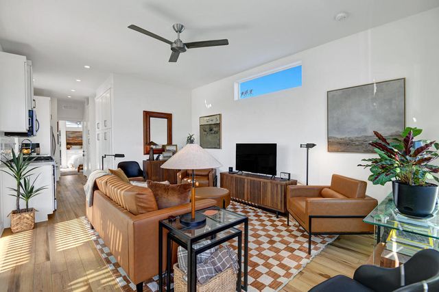 311 Kona Lane, Palm Springs, CA 92264