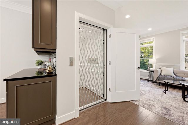 1522 16TH CT N, Arlington, VA 22209
