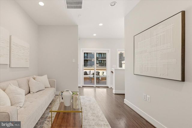 1522 16TH CT N, Arlington, VA 22209