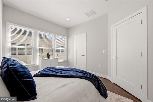 1522 16TH CT N, Arlington, VA 22209