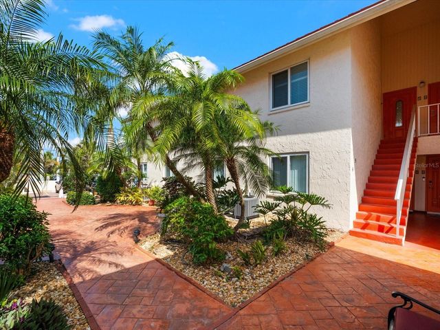 6708 SARASEA CIRCLE 202, Sarasota, FL 34242