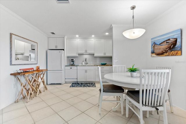 6708 SARASEA CIRCLE 202, Sarasota, FL 34242
