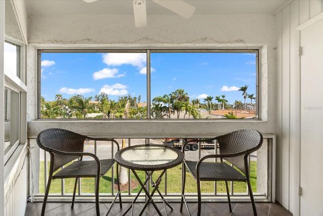 6708 SARASEA CIRCLE 202, Sarasota, FL 34242