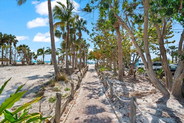 6708 SARASEA CIRCLE 202, Sarasota, FL 34242