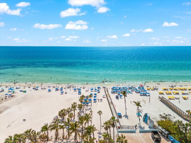 6708 SARASEA CIRCLE 202, Sarasota, FL 34242