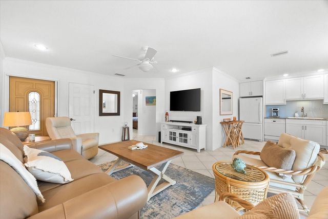 6708 SARASEA CIRCLE 202, Sarasota, FL 34242
