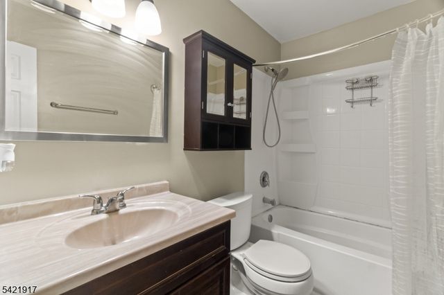 5 Eagles Nest Dr 5, Vernon Twp., NJ 07462