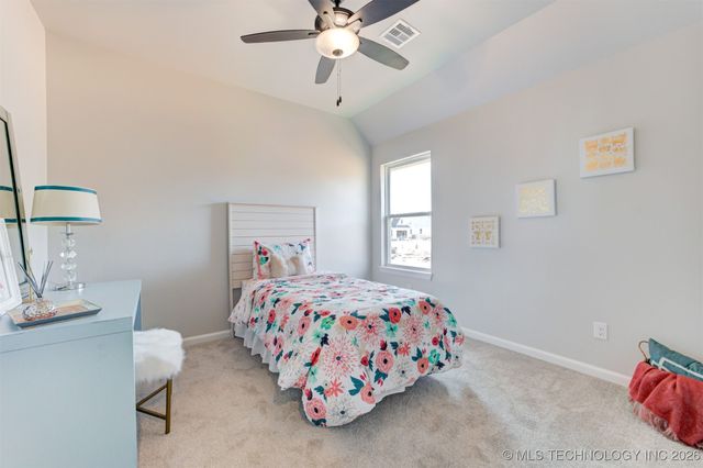 1613 N 72nd Street, Broken Arrow, OK 74014