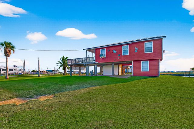 1870 Hall Road, Sargent, TX 77414