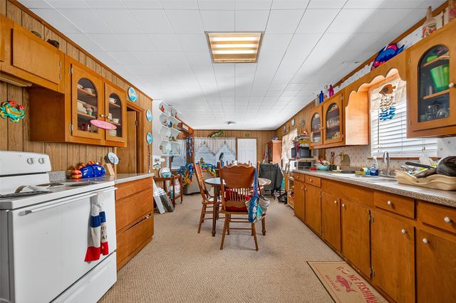 1870 Hall Road, Sargent, TX 77414