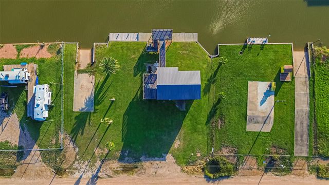 1870 Hall Road, Sargent, TX 77414