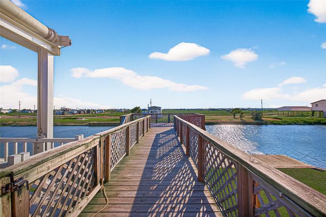 1870 Hall Road, Sargent, TX 77414