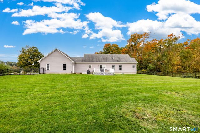 9 Oak Farm Drive, Colchester, CT 06415