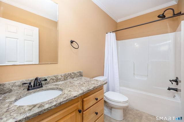 9 Oak Farm Drive, Colchester, CT 06415