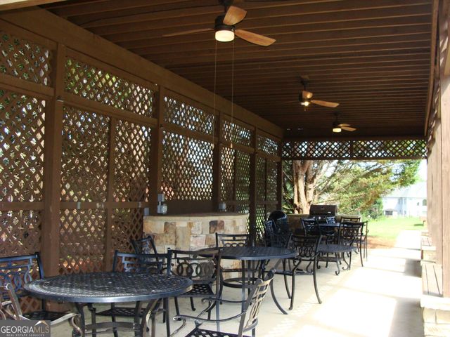 3066 Walking Horse Trail, Buford, GA 30519