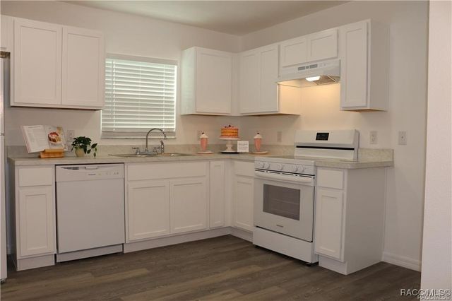 9816 N Allison Drive, Dunnellon, FL 34434