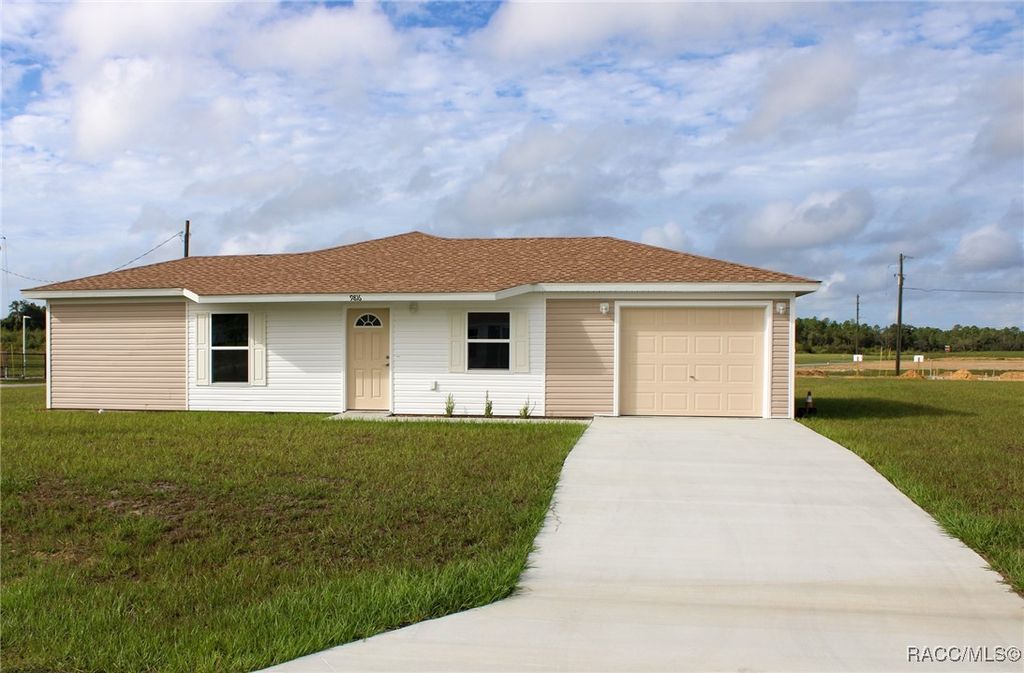 9816 N Allison Drive, Dunnellon, FL 34434