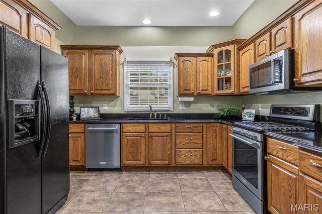 1700 N 6th Street, De Soto, MO 63020