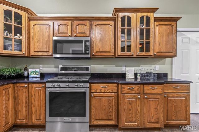 1700 N 6th Street, De Soto, MO 63020