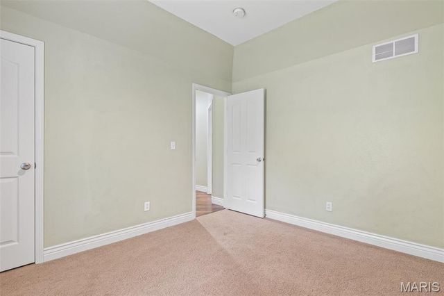 1700 N 6th Street, De Soto, MO 63020
