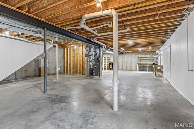 1700 N 6th Street, De Soto, MO 63020