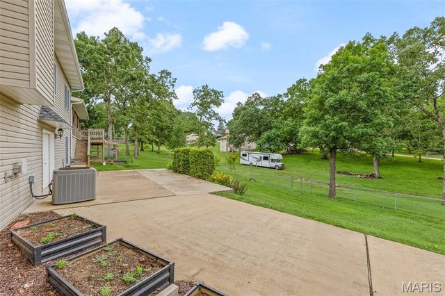 1700 N 6th Street, De Soto, MO 63020
