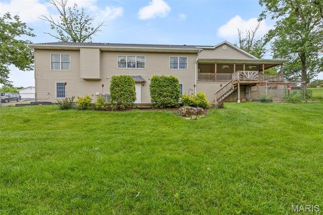 1700 N 6th Street, De Soto, MO 63020