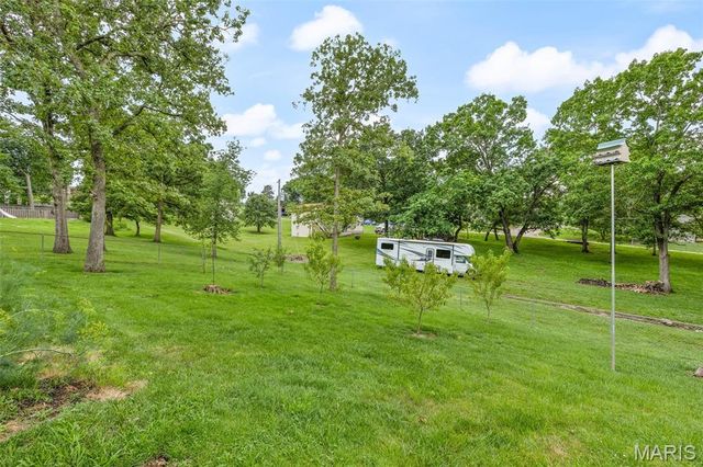1700 N 6th Street, De Soto, MO 63020