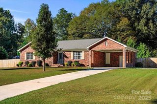 11001 S Hampton Drive, Mint Hill, NC 28227