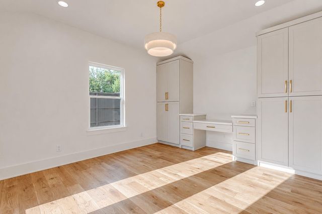 10506 Knoboak Drive, Houston, TX 77043