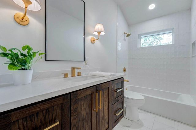 10506 Knoboak Drive, Houston, TX 77043