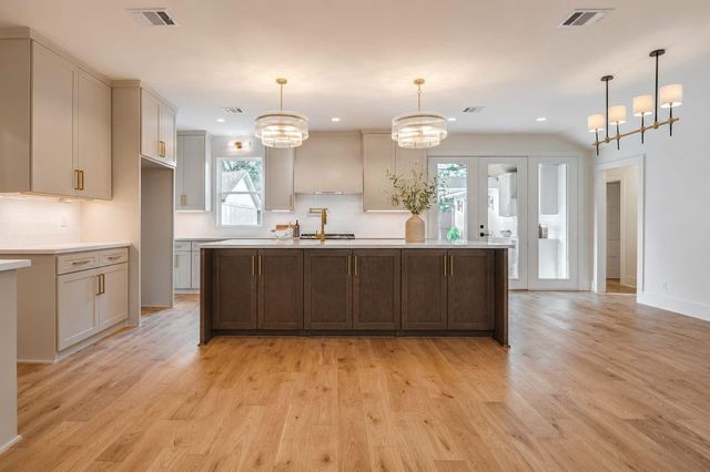 10506 Knoboak Drive, Houston, TX 77043