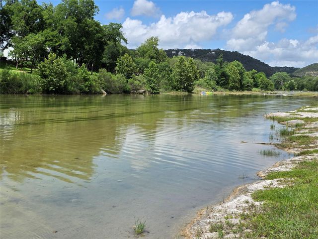 1834 Flite Acres RD, Wimberley, TX 78676