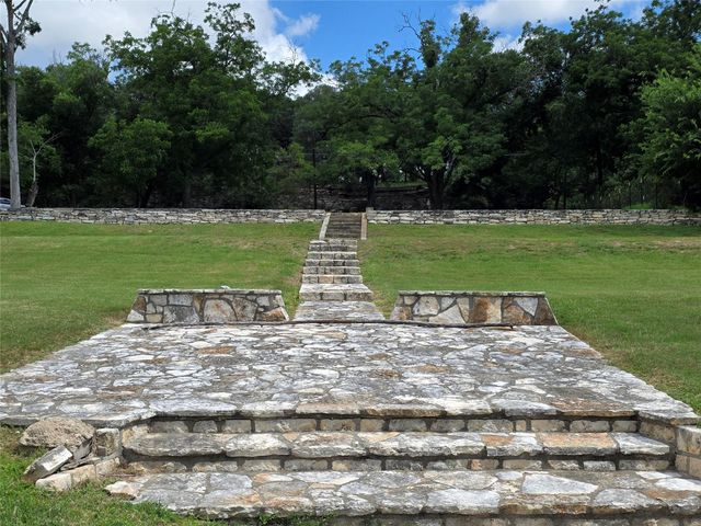 1834 Flite Acres RD, Wimberley, TX 78676