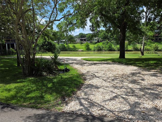 1834 Flite Acres RD, Wimberley, TX 78676