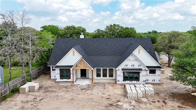 716 Edgewood Drive, Bryan, TX 77802
