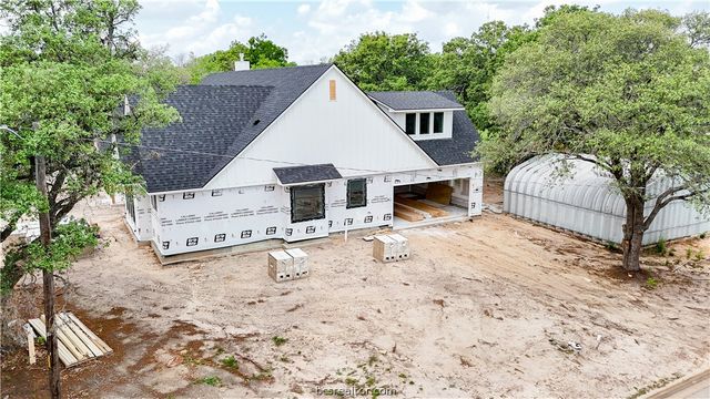 716 Edgewood Drive, Bryan, TX 77802
