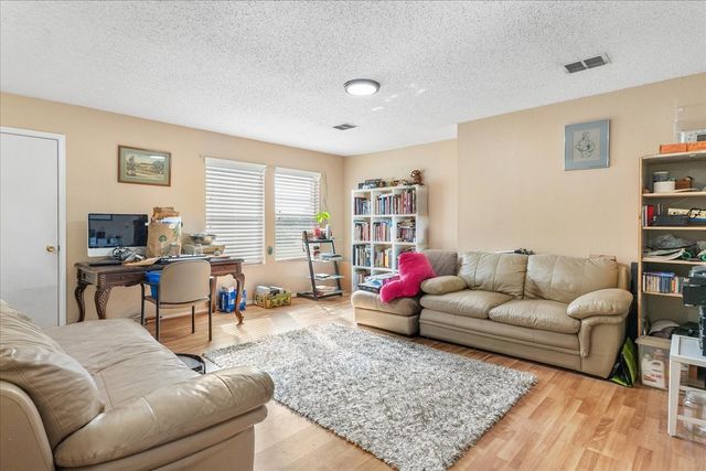 1298 Longleaf Drive, Cedar Hill, TX 75104
