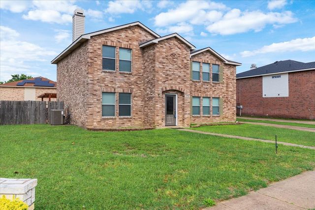 1298 Longleaf Drive, Cedar Hill, TX 75104