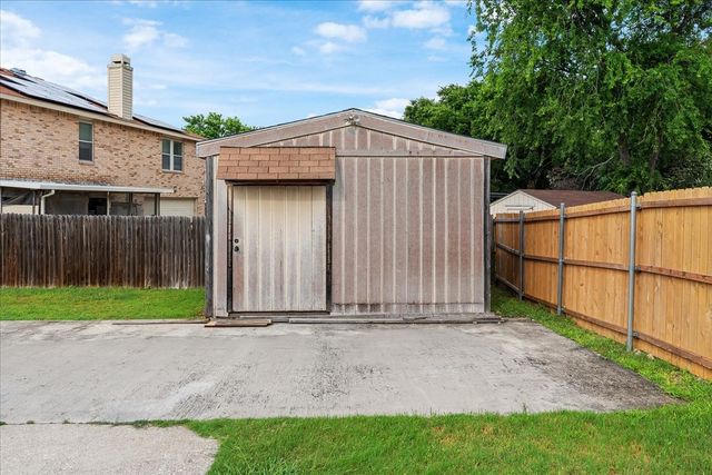 1298 Longleaf Drive, Cedar Hill, TX 75104