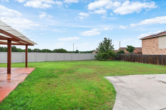 1298 Longleaf Drive, Cedar Hill, TX 75104