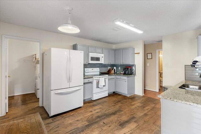 1298 Longleaf Drive, Cedar Hill, TX 75104