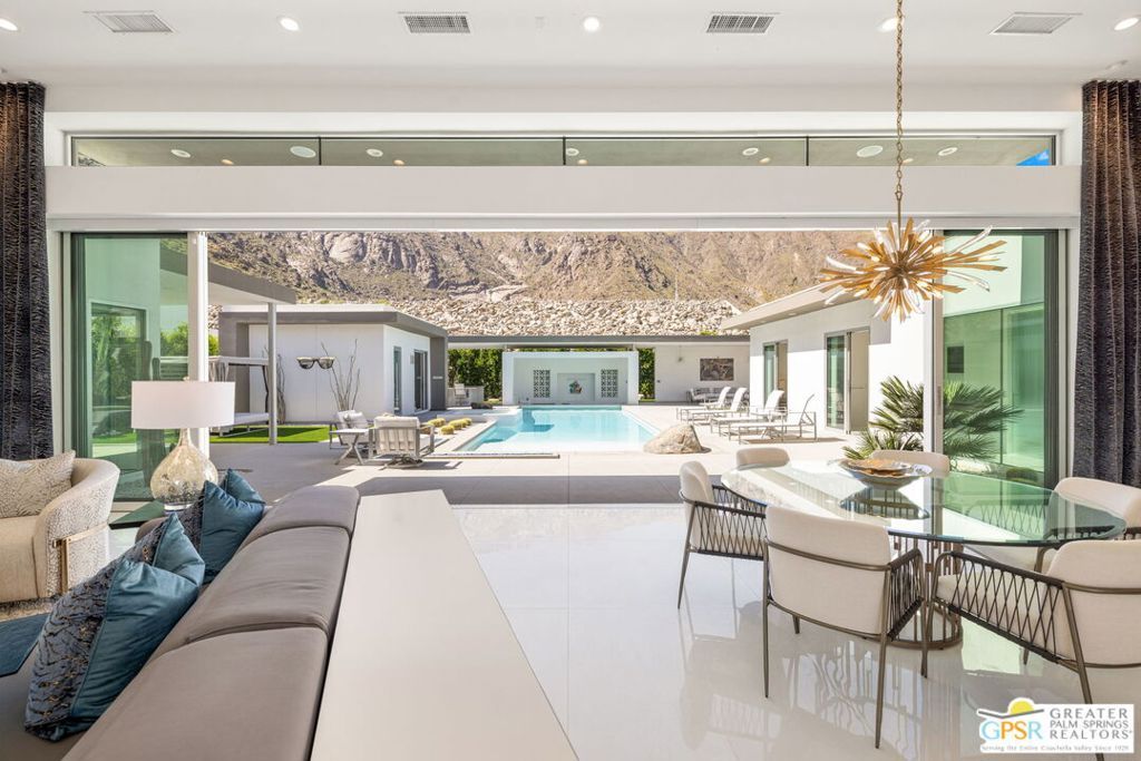 Image 14 of property listing at 979 Las Palmas Estates Drive, Palm Springs, CA 92262