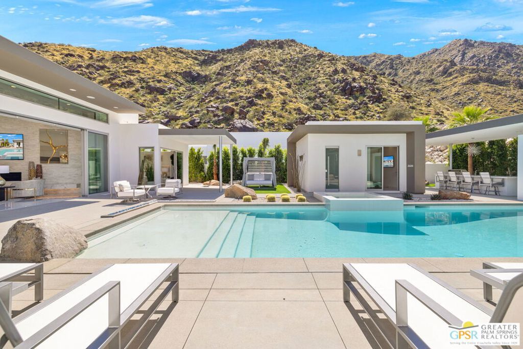 Image 24 of property listing at 979 Las Palmas Estates Drive, Palm Springs, CA 92262